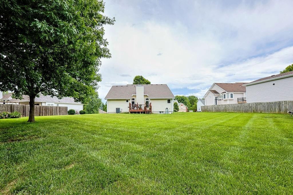 5212 Stoneridge Drive — photo 36