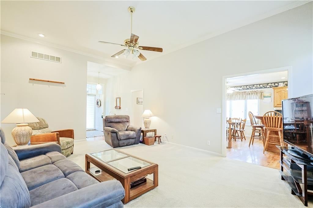 5212 Stoneridge Drive — photo 6