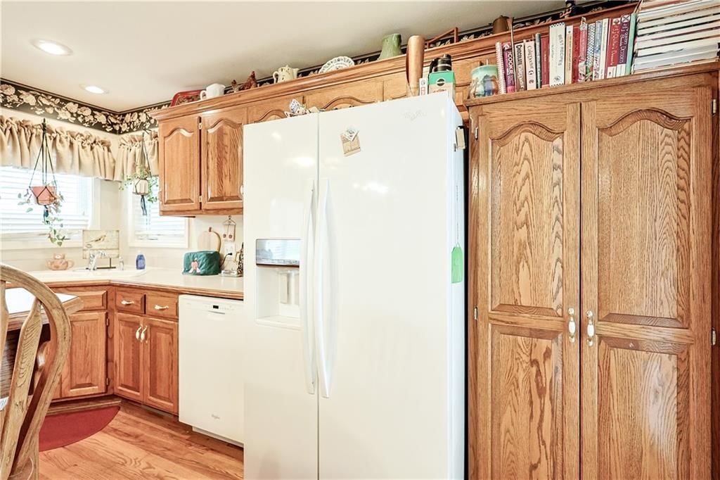 5212 Stoneridge Drive — photo 9