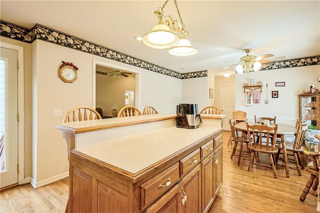 5212 Stoneridge Drive — photo 10