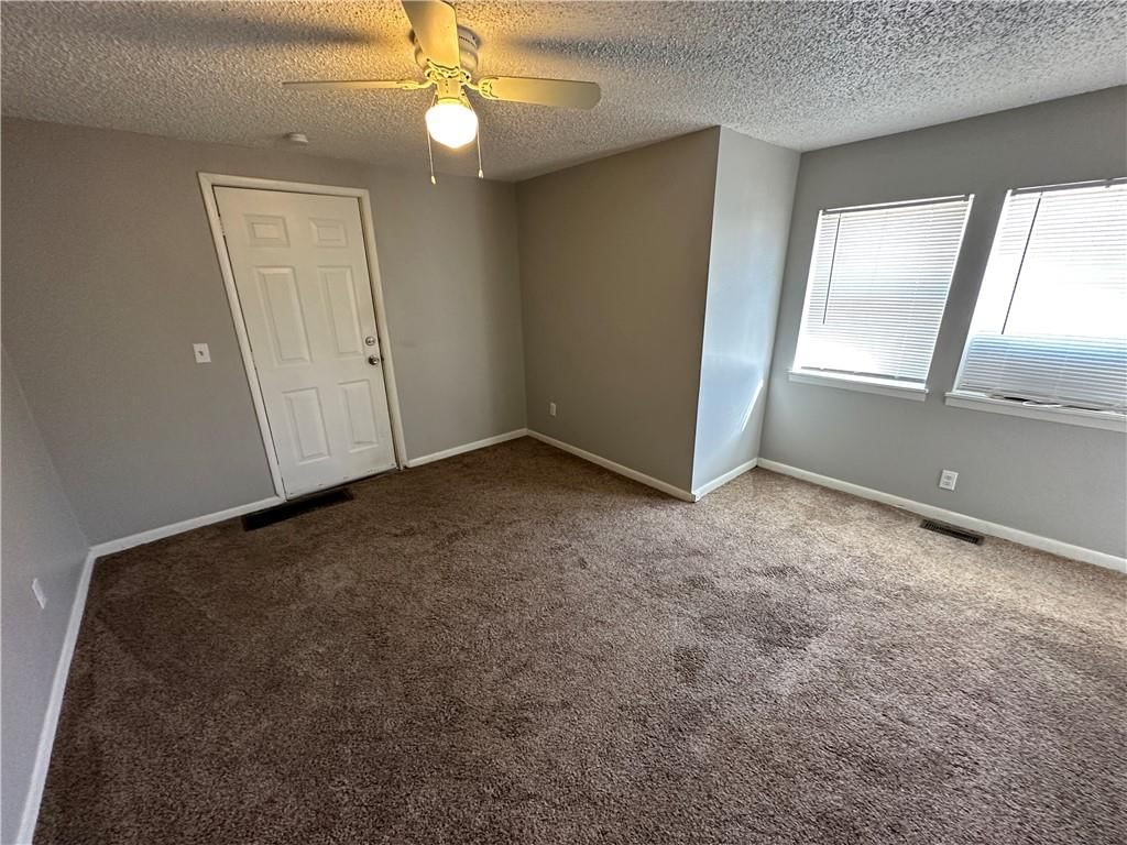 601 W SOUTH Avenue — photo 11