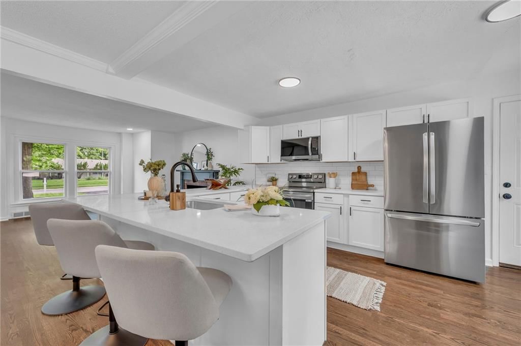 706 W Cedar Street — photo 17