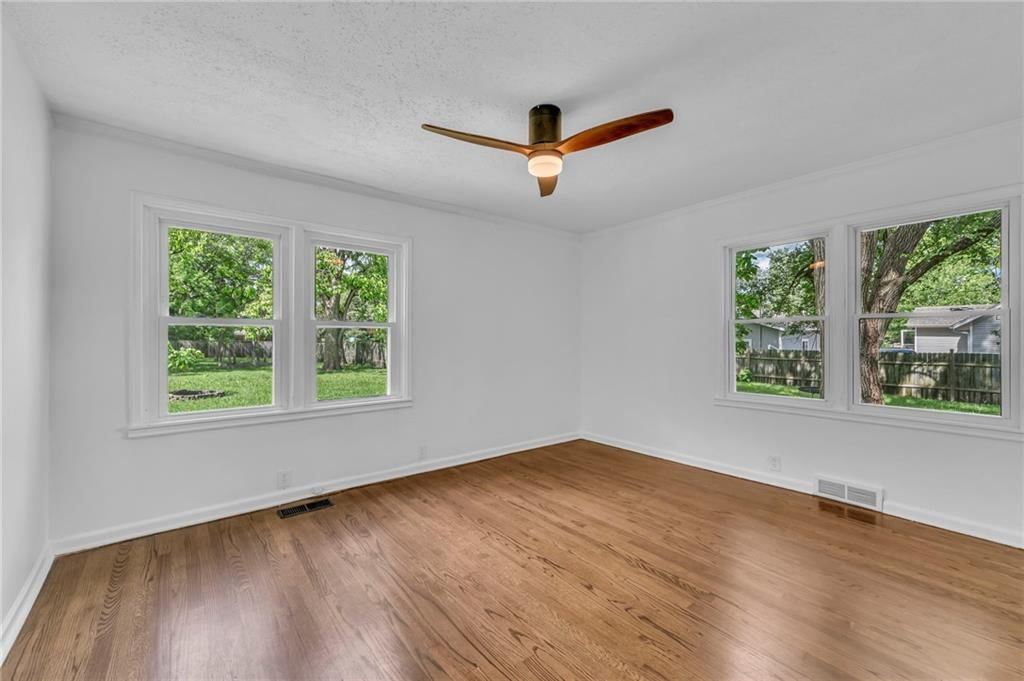 706 W Cedar Street — photo 31