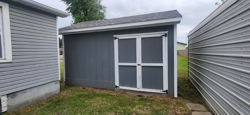 200 E Country Road — photo 17
