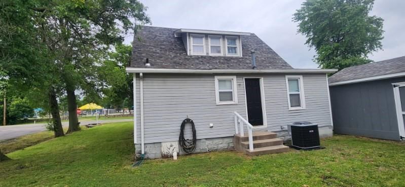 200 E Country Road — photo 18