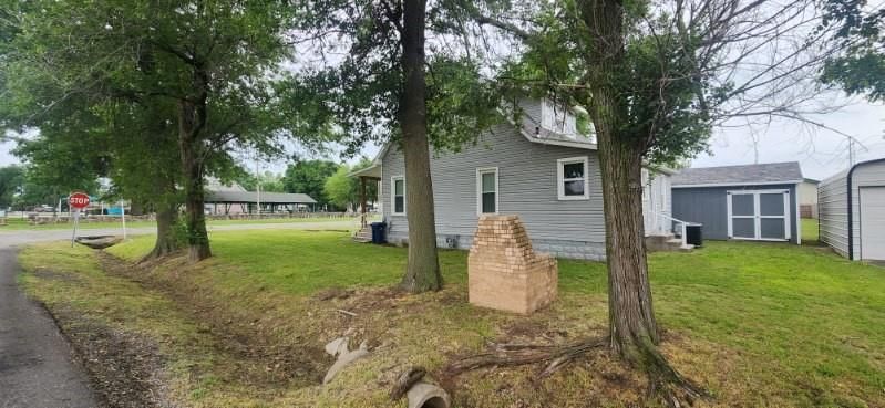 200 E Country Road — photo 19