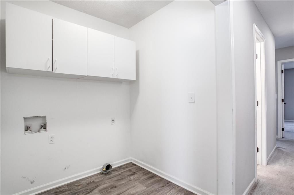 113 N Elm Street — photo 15