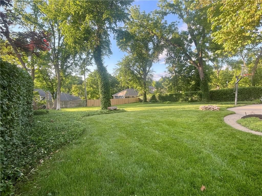 8122 Parkhill Road — photo 49