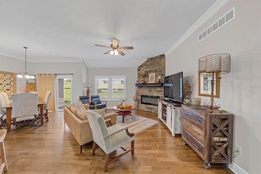 4500 Valley Ridge Drive — photo 4