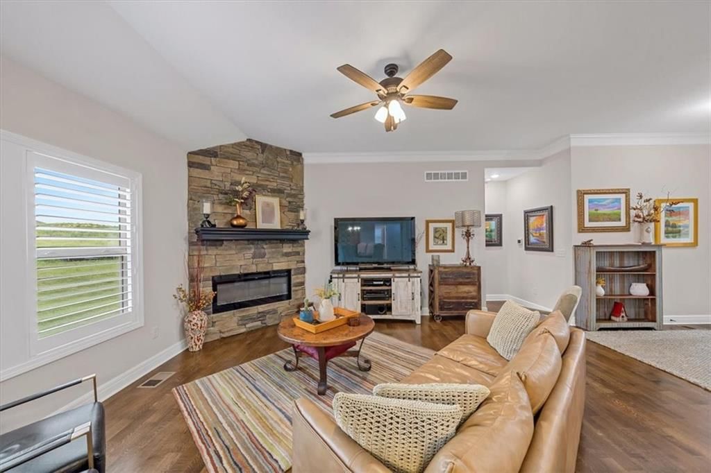 4500 Valley Ridge Drive — photo 6