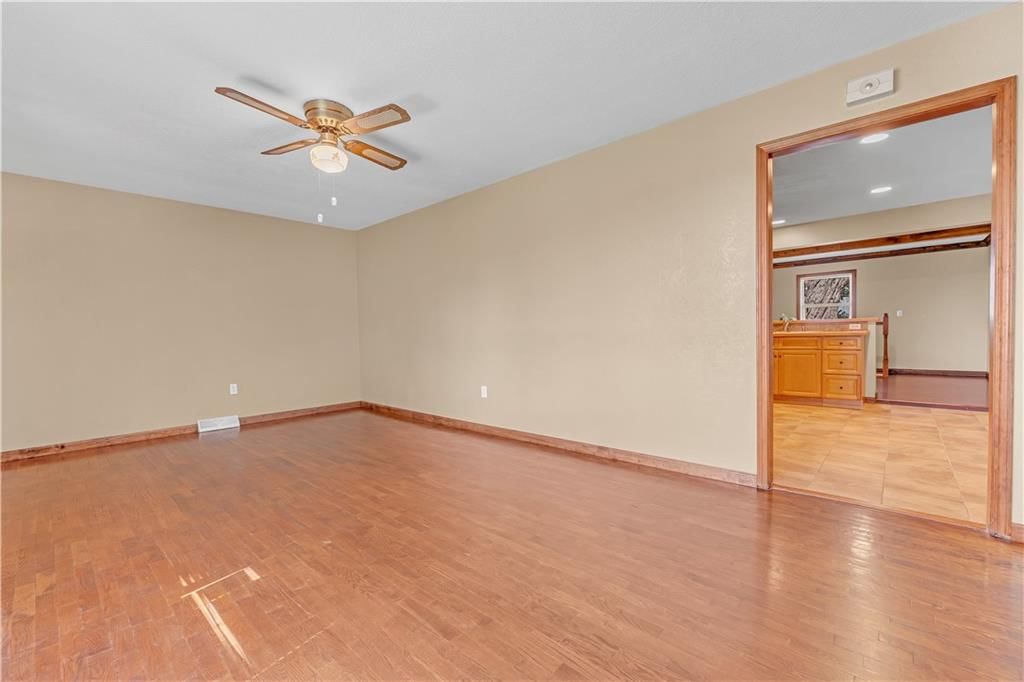 418 N Main Street — photo 11