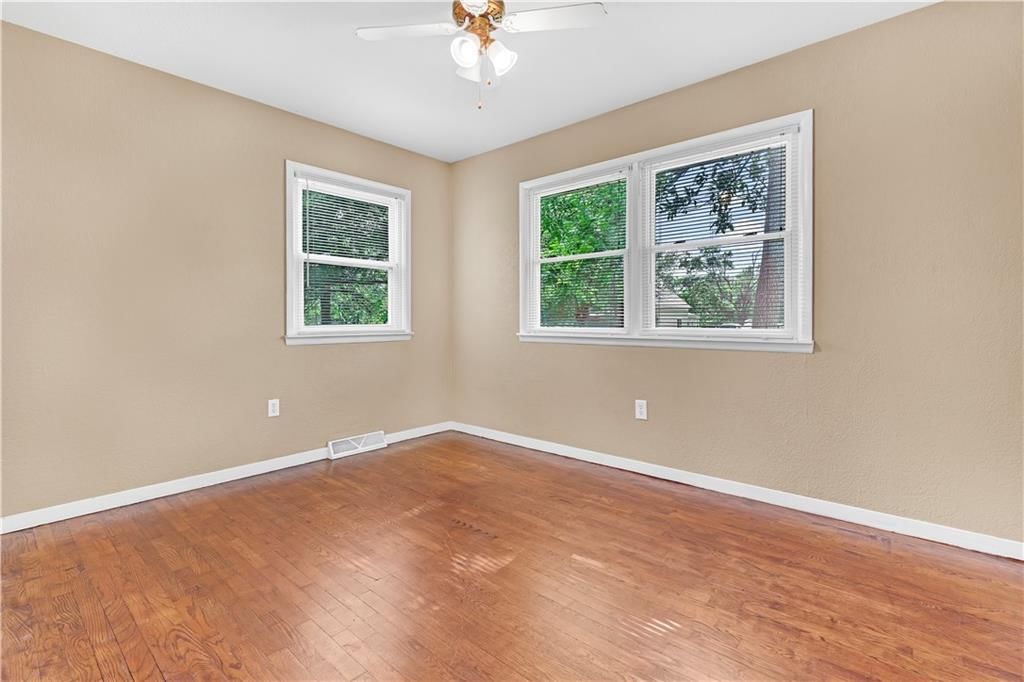418 N Main Street — photo 16
