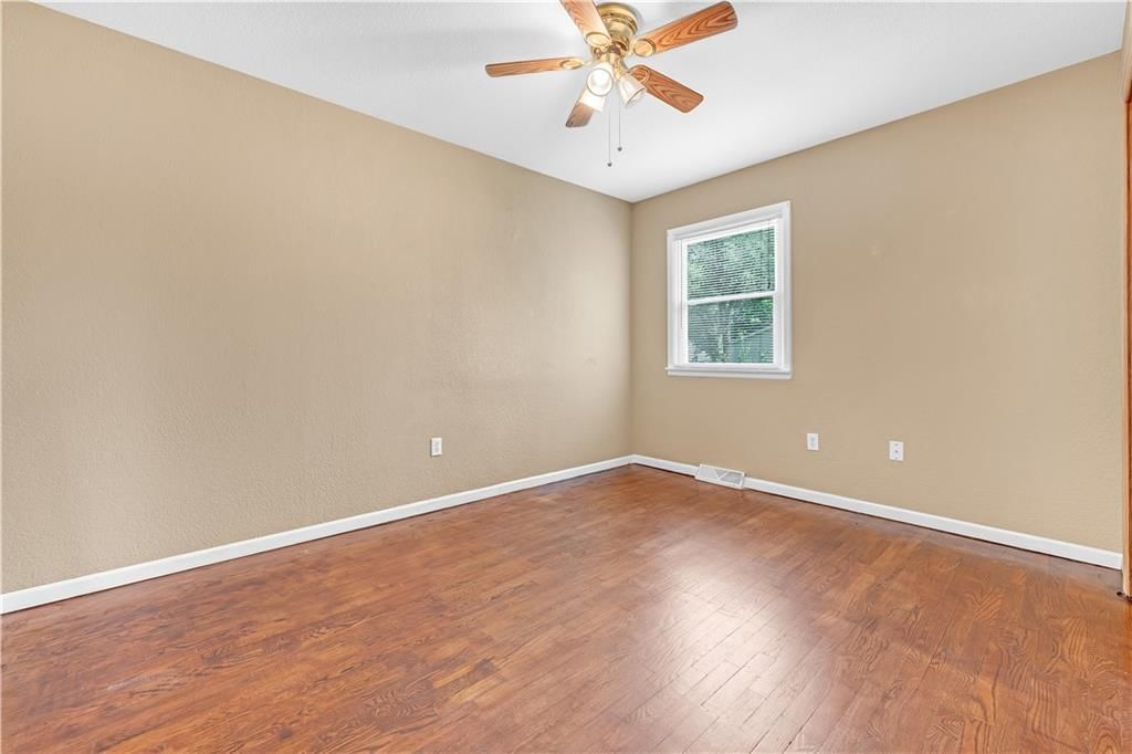 418 N Main Street — photo 21