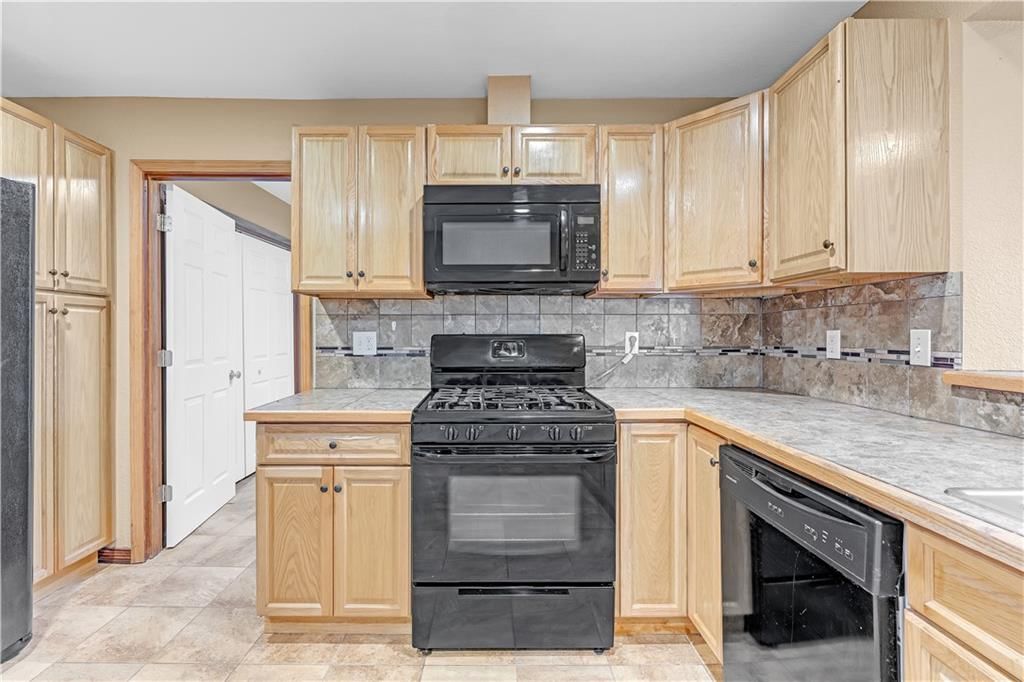 418 N Main Street — photo 27