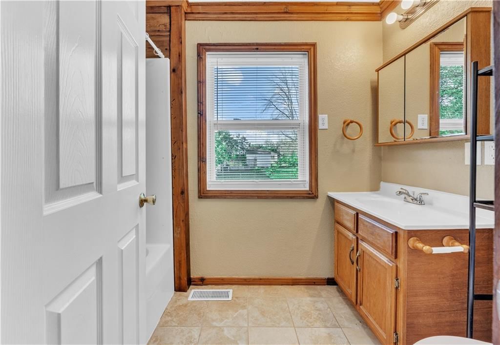 418 N Main Street — photo 56