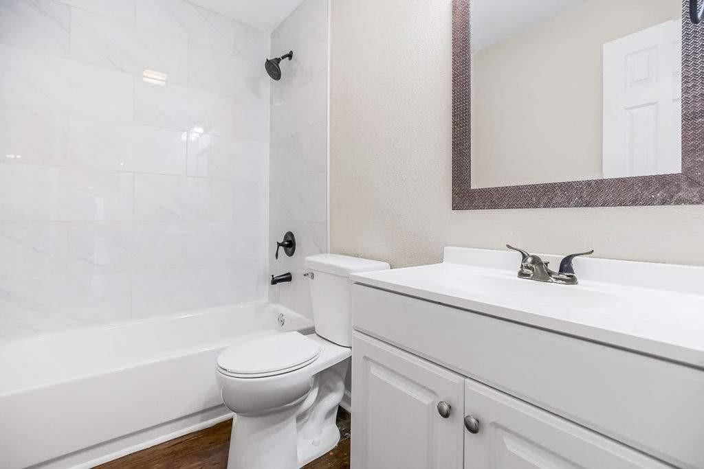 4224 Hawthorne Avenue — photo 20