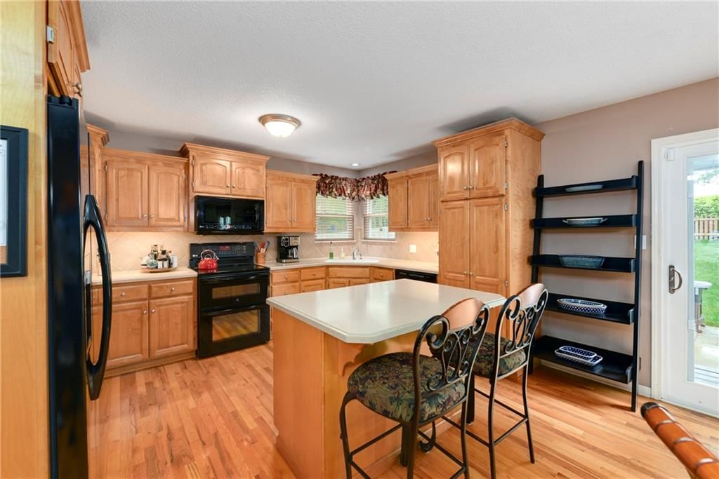 800 Ash Court — photo 17