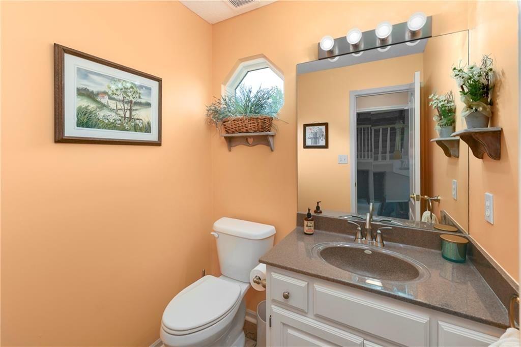 800 Ash Court — photo 20
