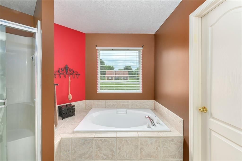 800 Ash Court — photo 32