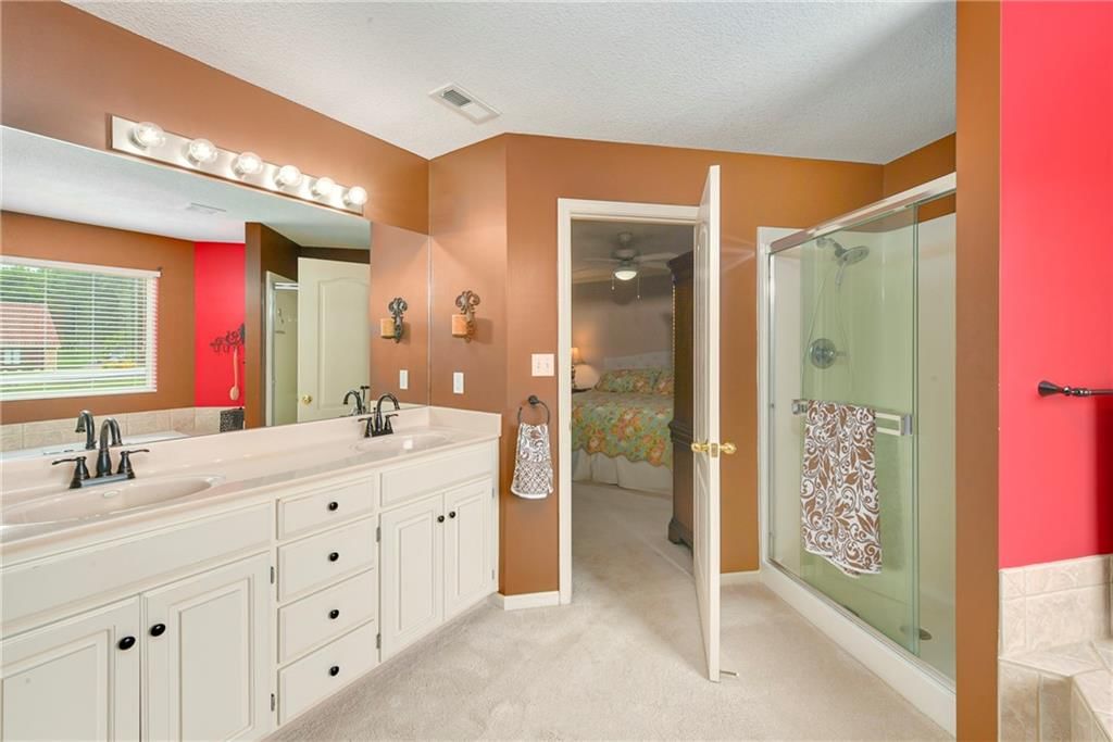 800 Ash Court — photo 33