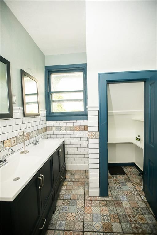 1017 Angelique Street — photo 31