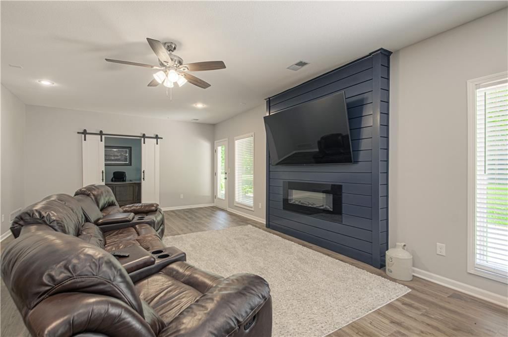 1809 Parkside Drive — photo 34