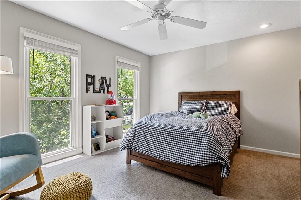 9816 W 132nd Terrace — photo 32
