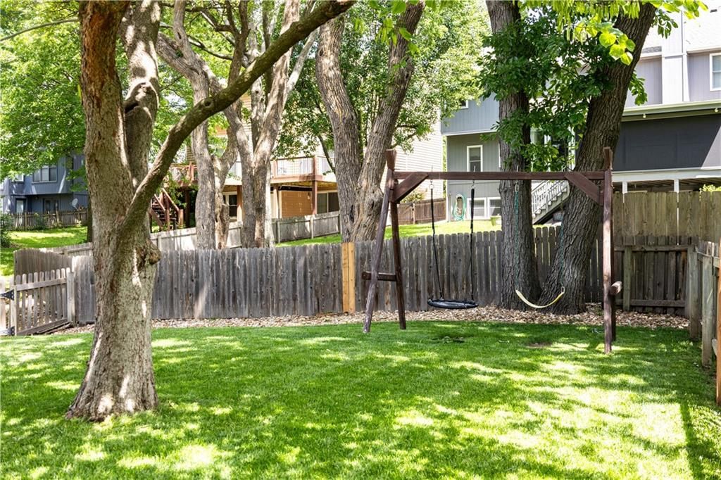 9816 W 132nd Terrace — photo 42