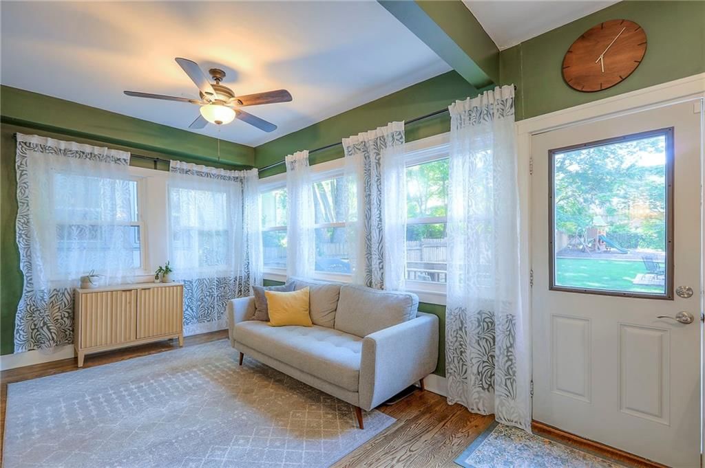 1111 W 38th Street — photo 20