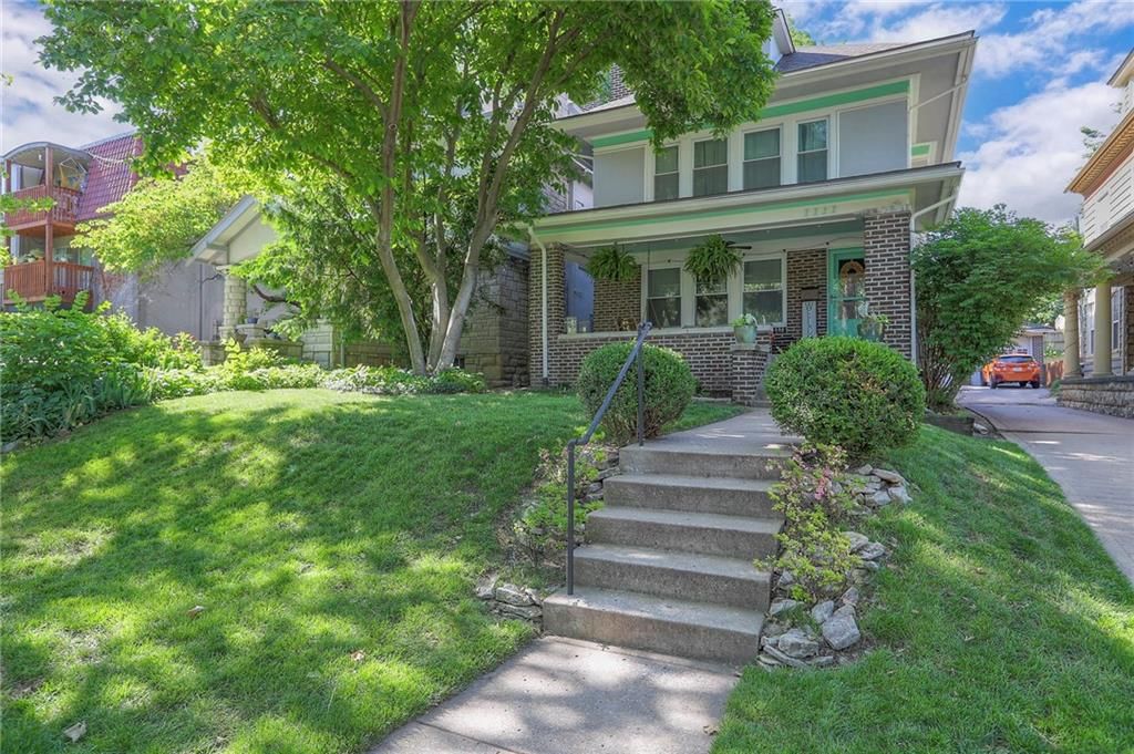 1111 W 38th Street — photo 3