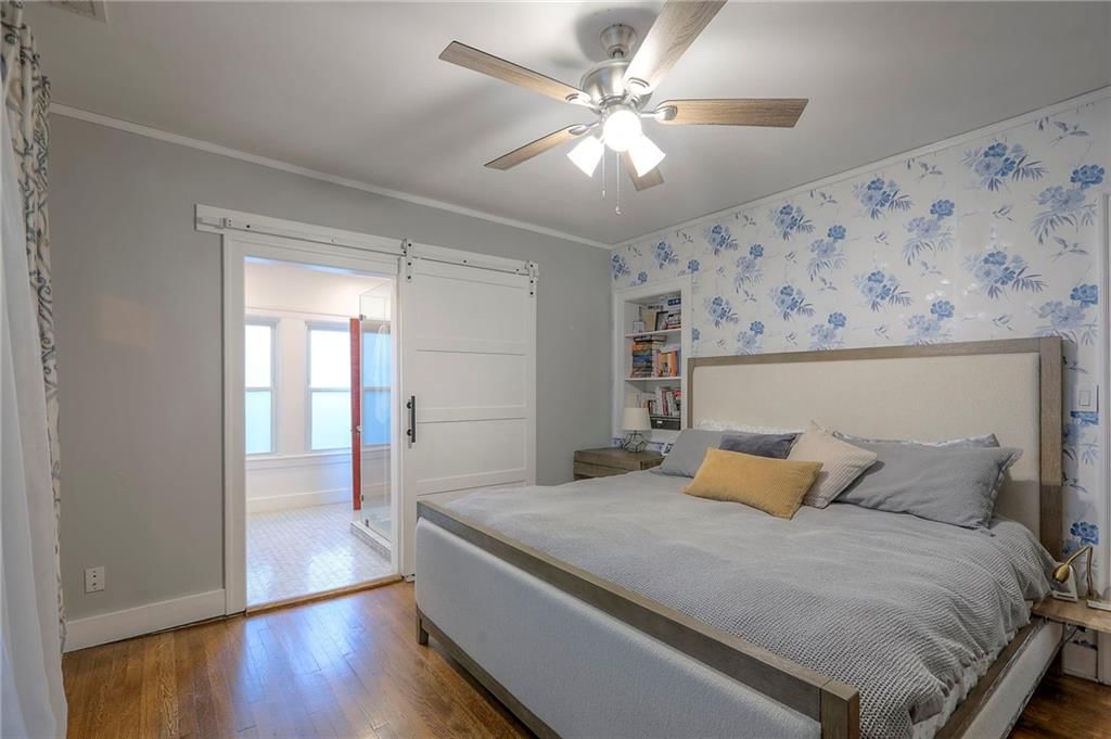 1111 W 38th Street — photo 31