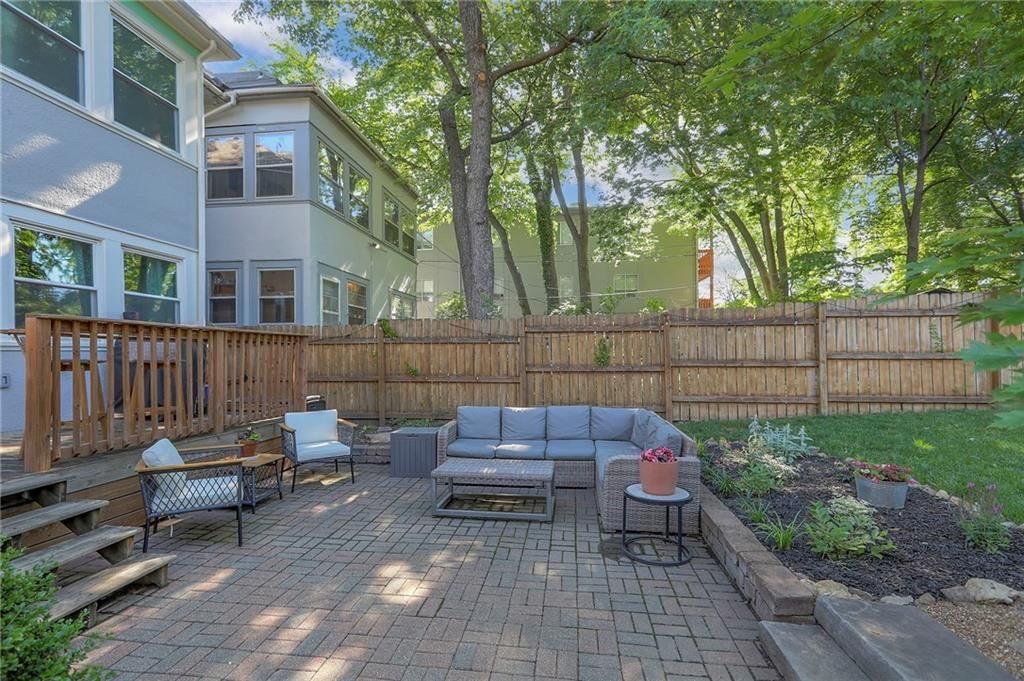 1111 W 38th Street — photo 46
