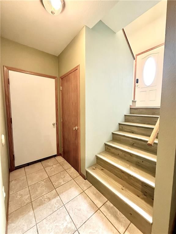 1015 E THOMPSON Street — photo 23