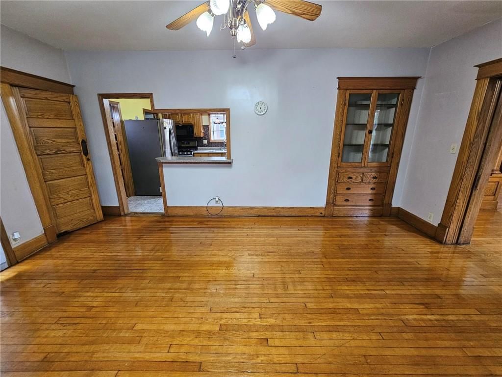 1402 Main Street — photo 11