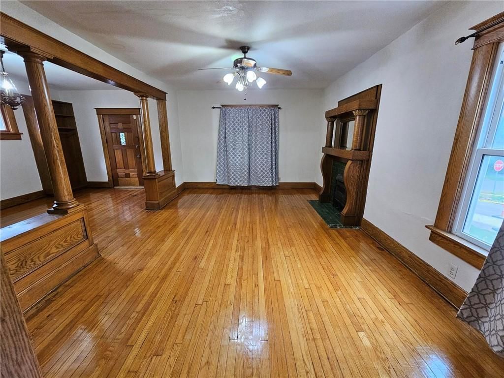 1402 Main Street — photo 13