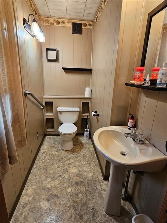 1402 Main Street — photo 35