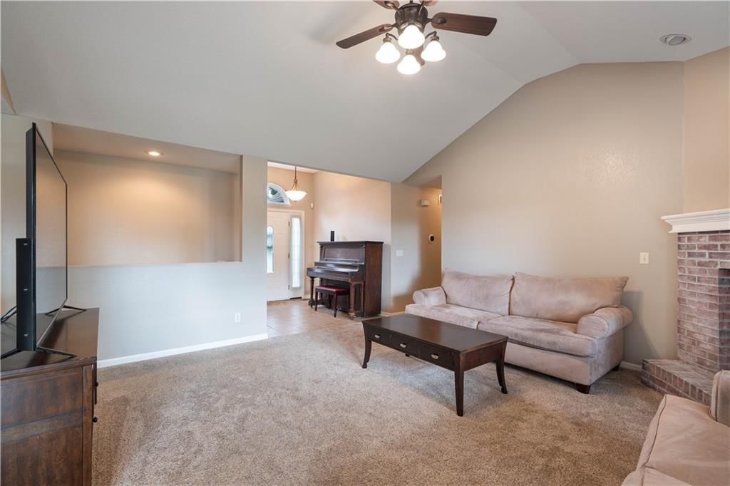 3100 Clarendon Road — photo 14
