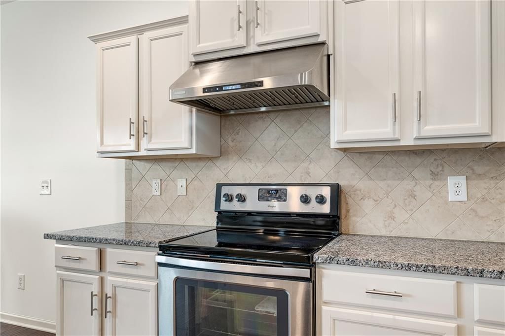 23713 W 88th Street — photo 11
