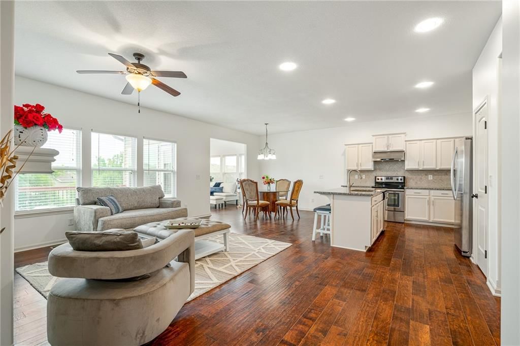 23713 W 88th Street — photo 7