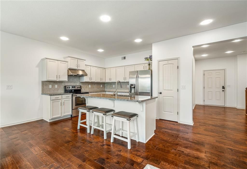 23713 W 88th Street — photo 9