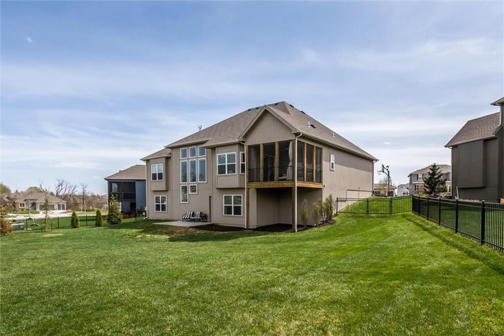 15670 W 165th Terrace — photo 31
