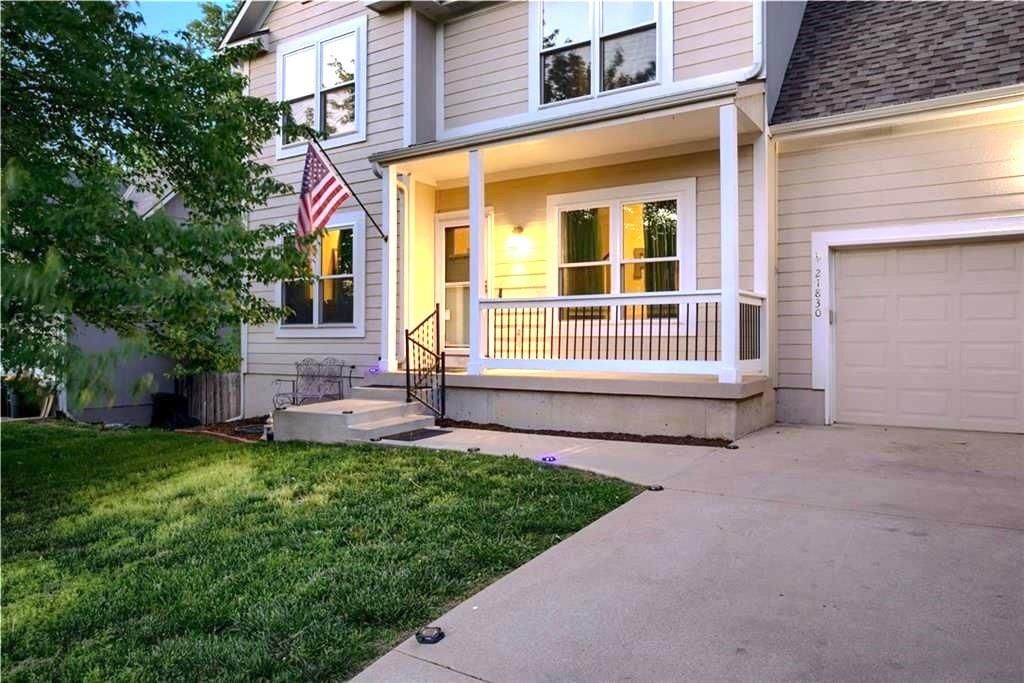 21830 S Race Street, Spring Hill, KS