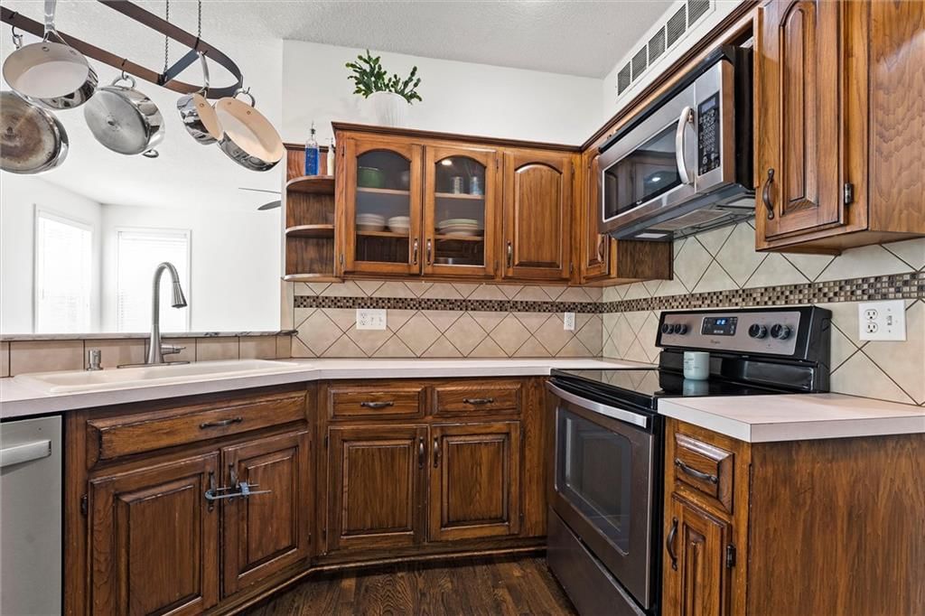 617 SE Pendleton Drive — photo 11