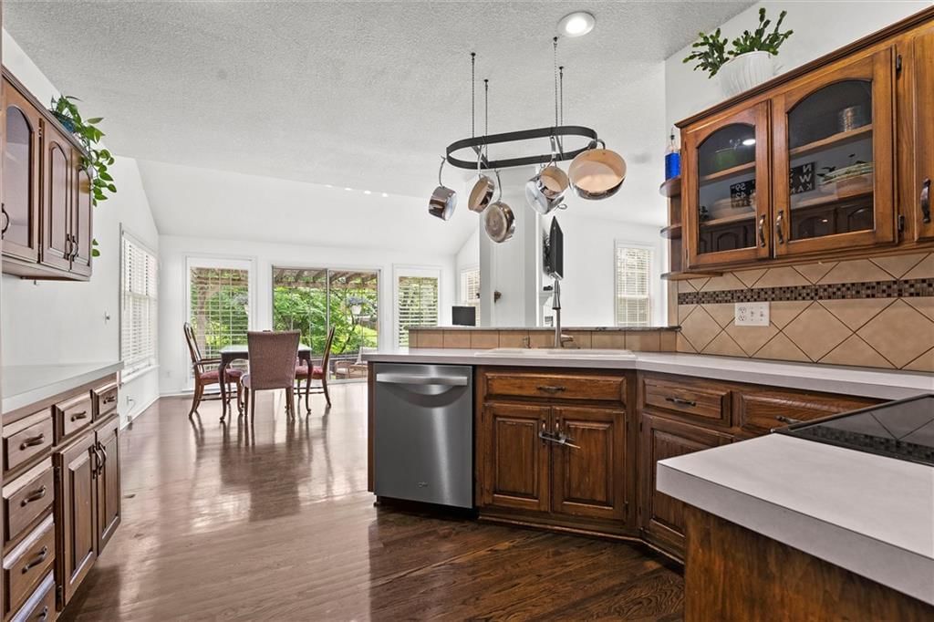 617 SE Pendleton Drive — photo 13