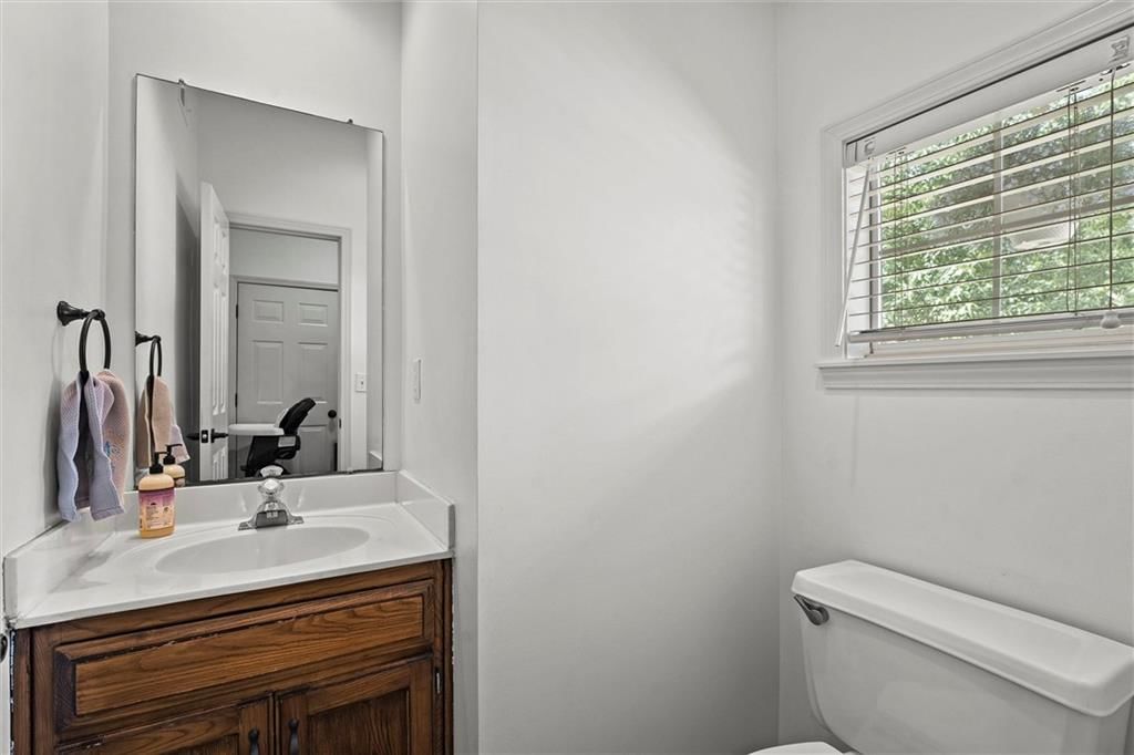 617 SE Pendleton Drive — photo 16