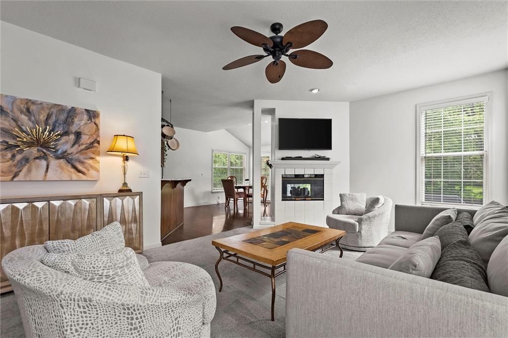 617 SE Pendleton Drive — photo 3
