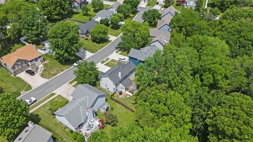 617 SE Pendleton Drive — photo 32
