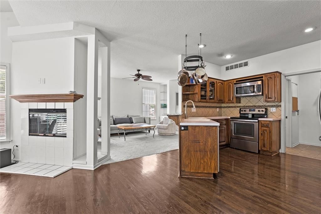 617 SE Pendleton Drive — photo 9