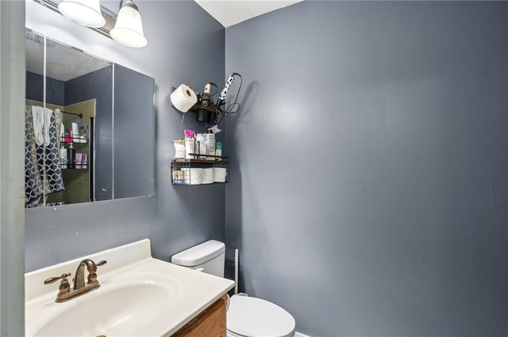 1022 N Davis Road — photo 19