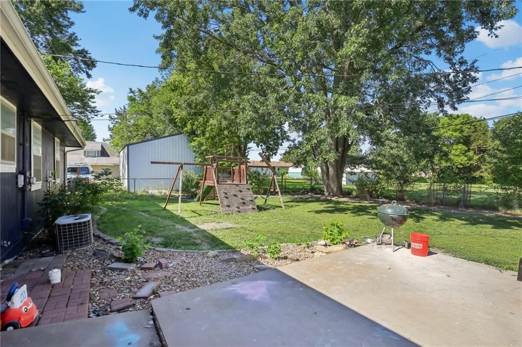 1022 N Davis Road — photo 21